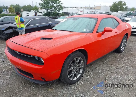 2019 Dodge Challenger Sxt Awd from USA, damaged, VIN 2C3CDZGG5KH628146